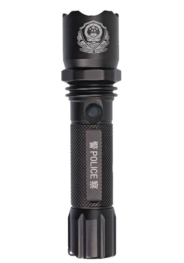 单警装备强光手电